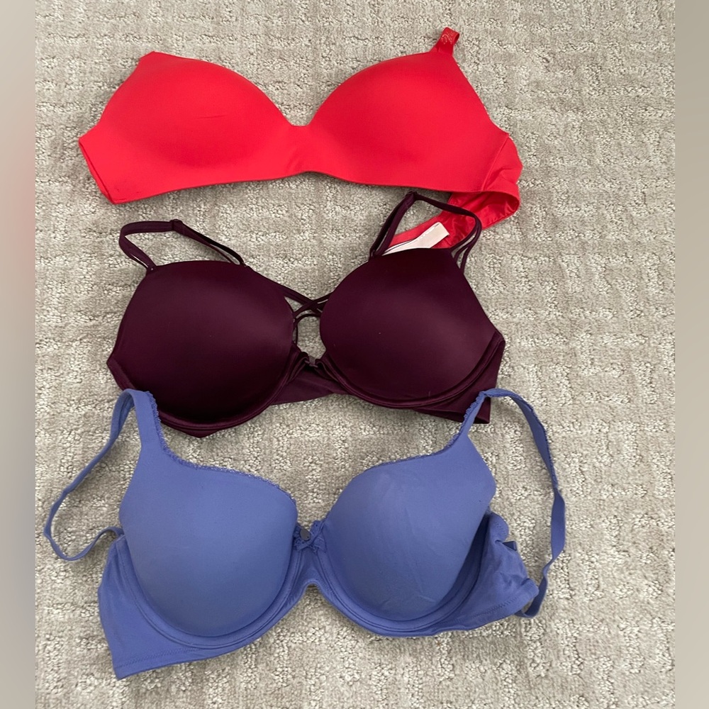 Victoria’s Secret Bras all size 34D. Selling 3 pair
